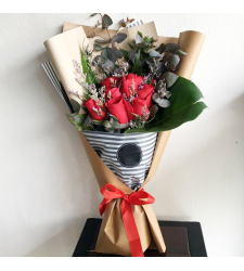 send 7 stems red color roses in bouquet to cebu