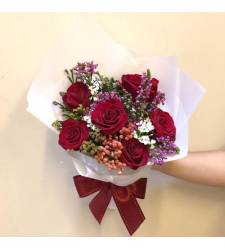 send 6 stems red color roses in bouquet to cebu