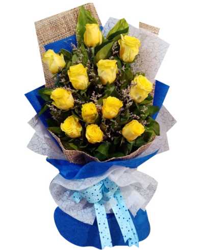 12 Bright Yellow Roses in Bouquet